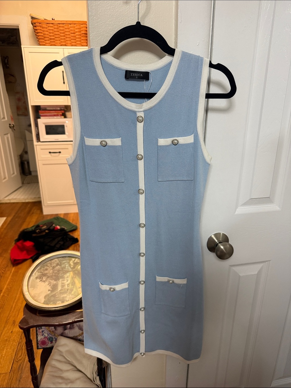 Zesica Light Blue Sleeveless Knit Shift Dress with White Trim
